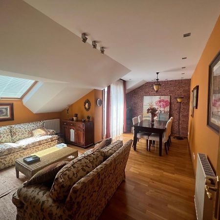 Atractivo Atico 2 Habitaciones Villaviciosa  Kültér fotó